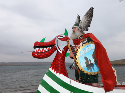 Jarl at the haed of the galley